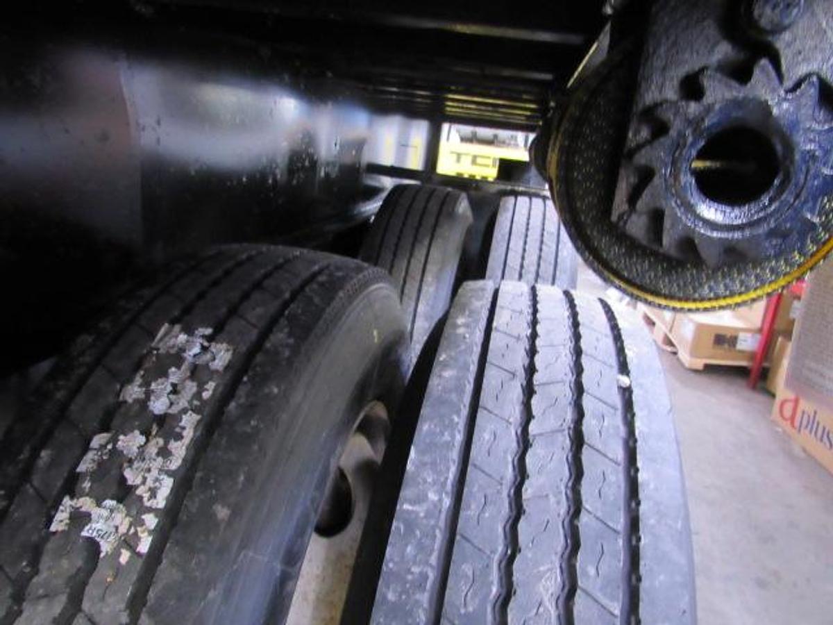 Used 2016 Utility 45' X 102 Alum Combo Princeton/Moffett Trailer