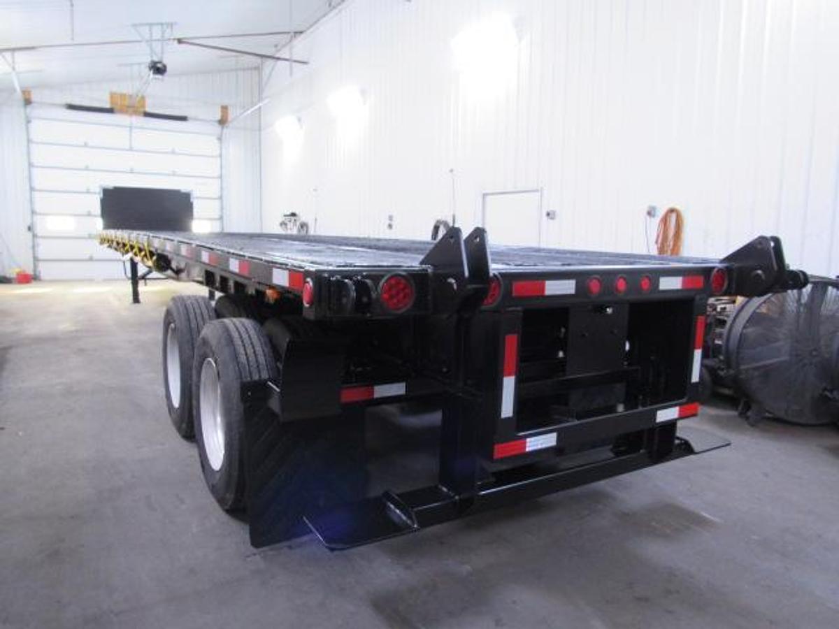 Used 2014 Utility 48' X 102 Princeton/Moffett Trailer
