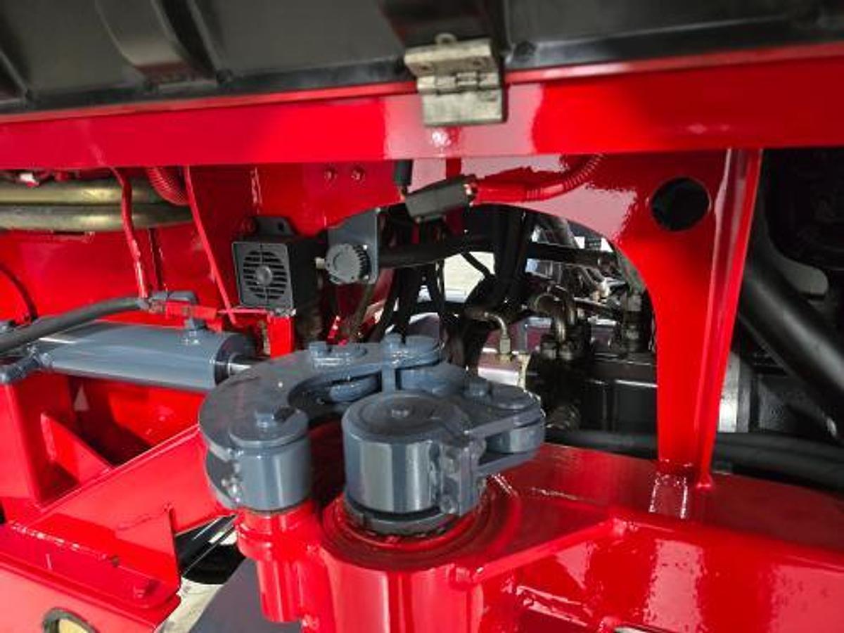 Used 2014 Moffett M55.4  4 Way