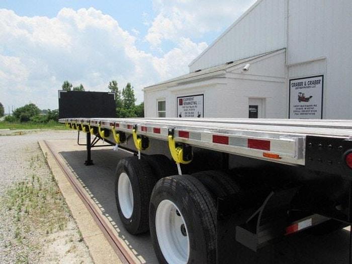 Used 2011 Great Dane Trailers 36' 6" X 102" Flatbed Moffett Trailer