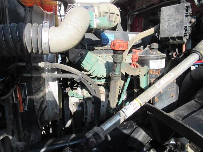 Used 2016 VOLVO VHD FLATBED TRUCK W/UNIVERSAL MOFFETT/PRINCETON MOUNTING KIT