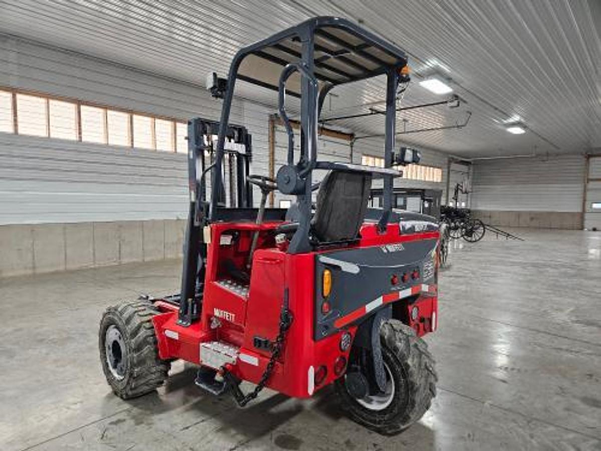 Used 2015 Moffett M8 55.4  4 Way