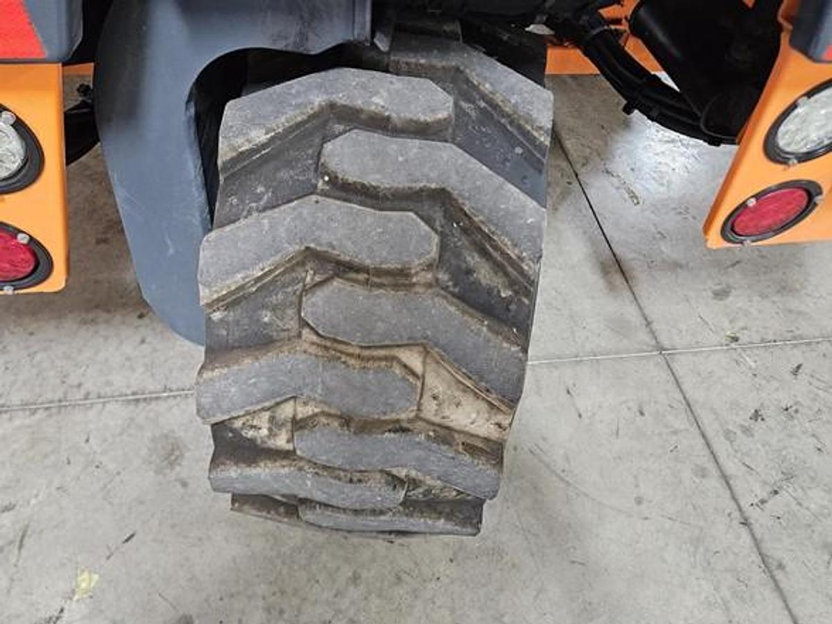 Used 2018 Moffett M8 55.3NX