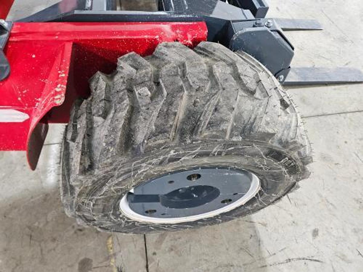 Used 2015 Moffett M8 55.4  4 Way