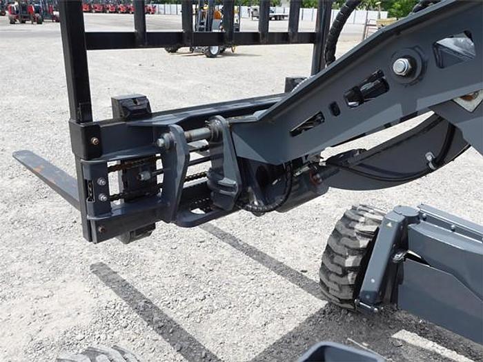 2019 LOADMAC 225 Ultra 4 Way Forklift with 10' Mast