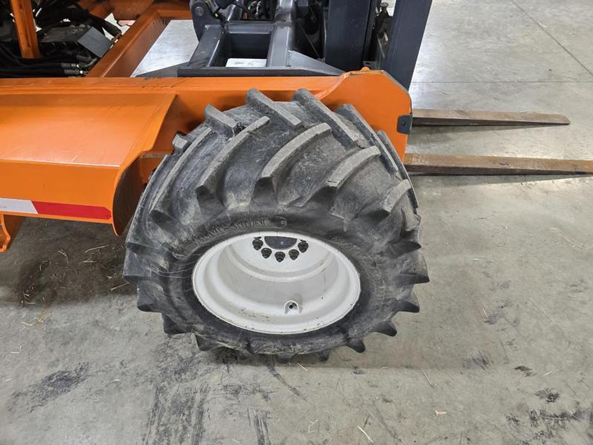 Used 2016 Moffett M8 55.3