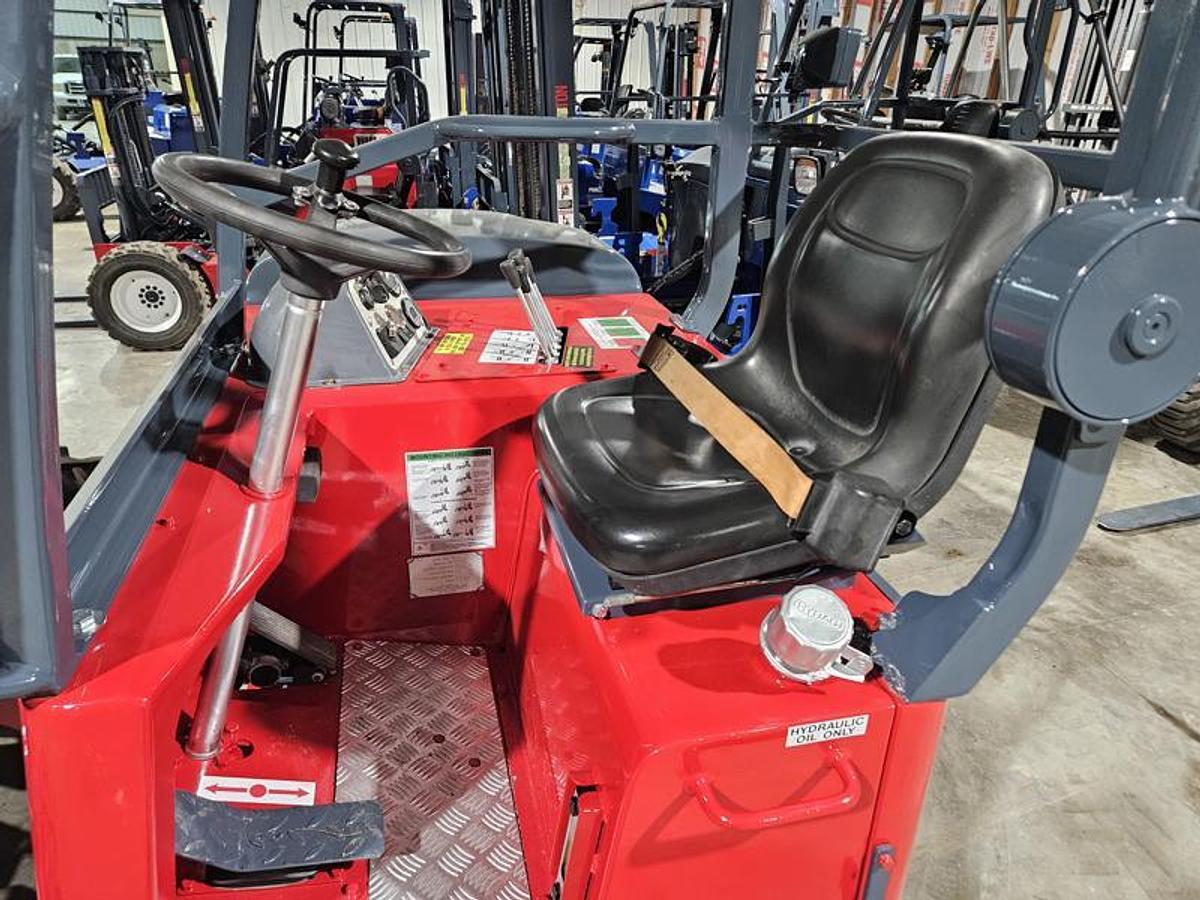 Used 2015 Moffett M8 55.3