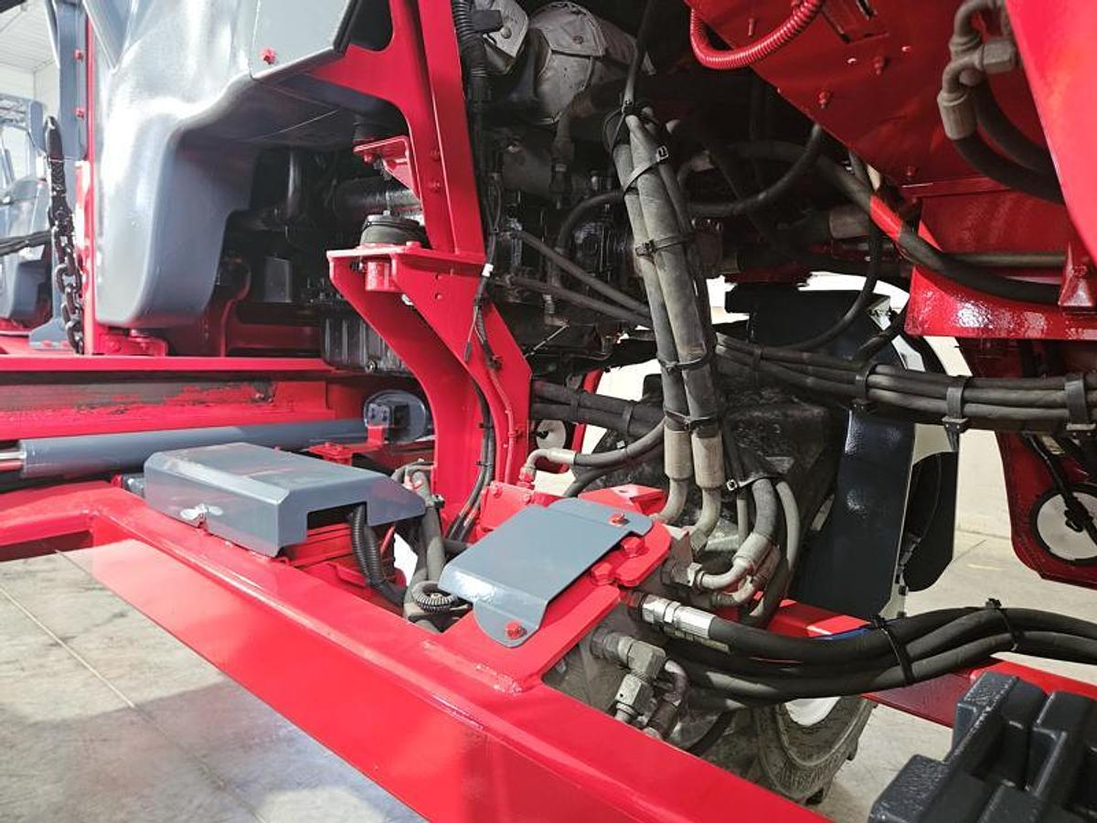 Used 2016 Moffett M8 55.3