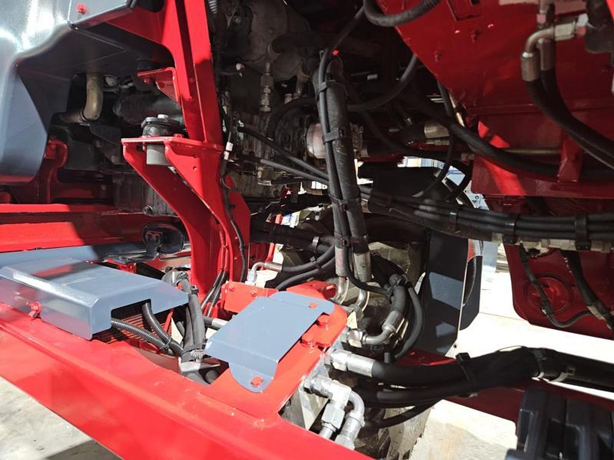 Used 2015 Moffett M8 55.3