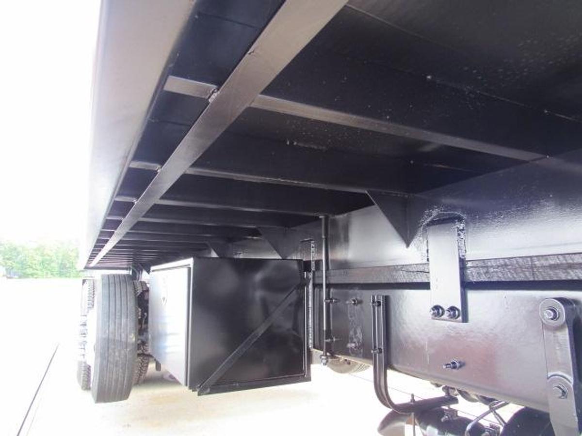 Used 2021 Kenworth T370 Flatbed Truck