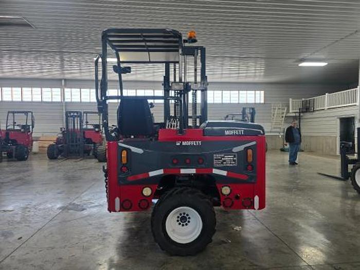 Used 2015 Moffett M8 55.4  4 Way