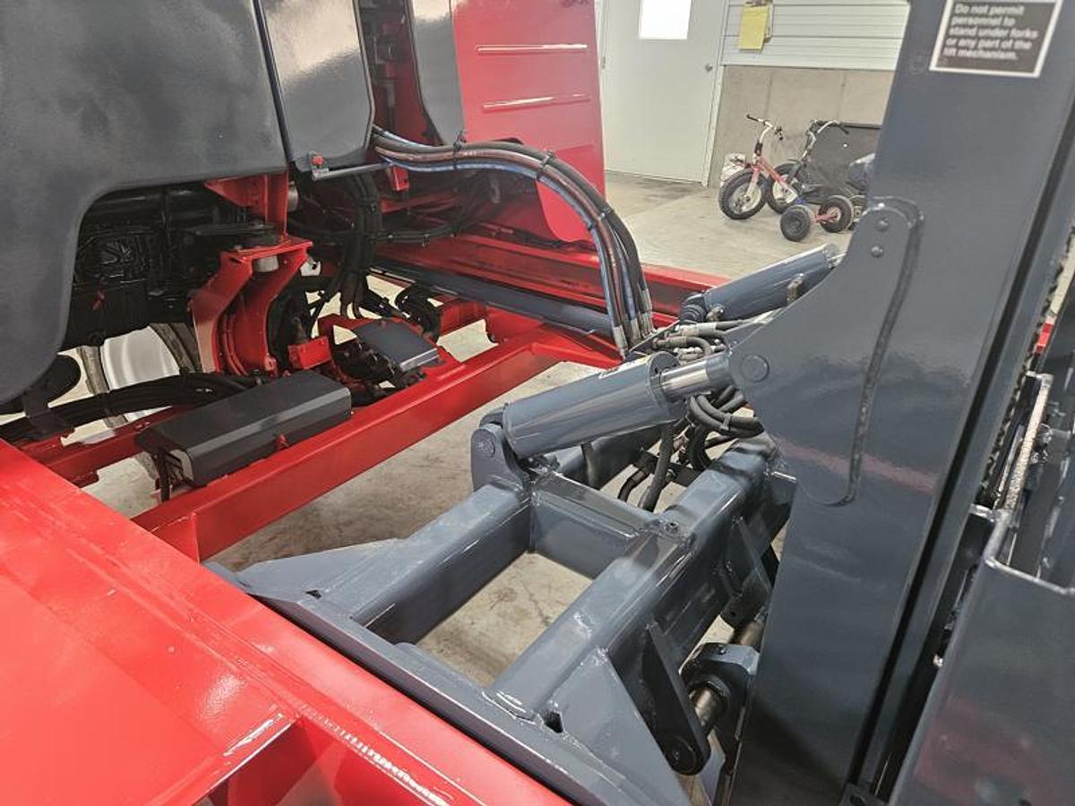 Used 2014 Moffett M70