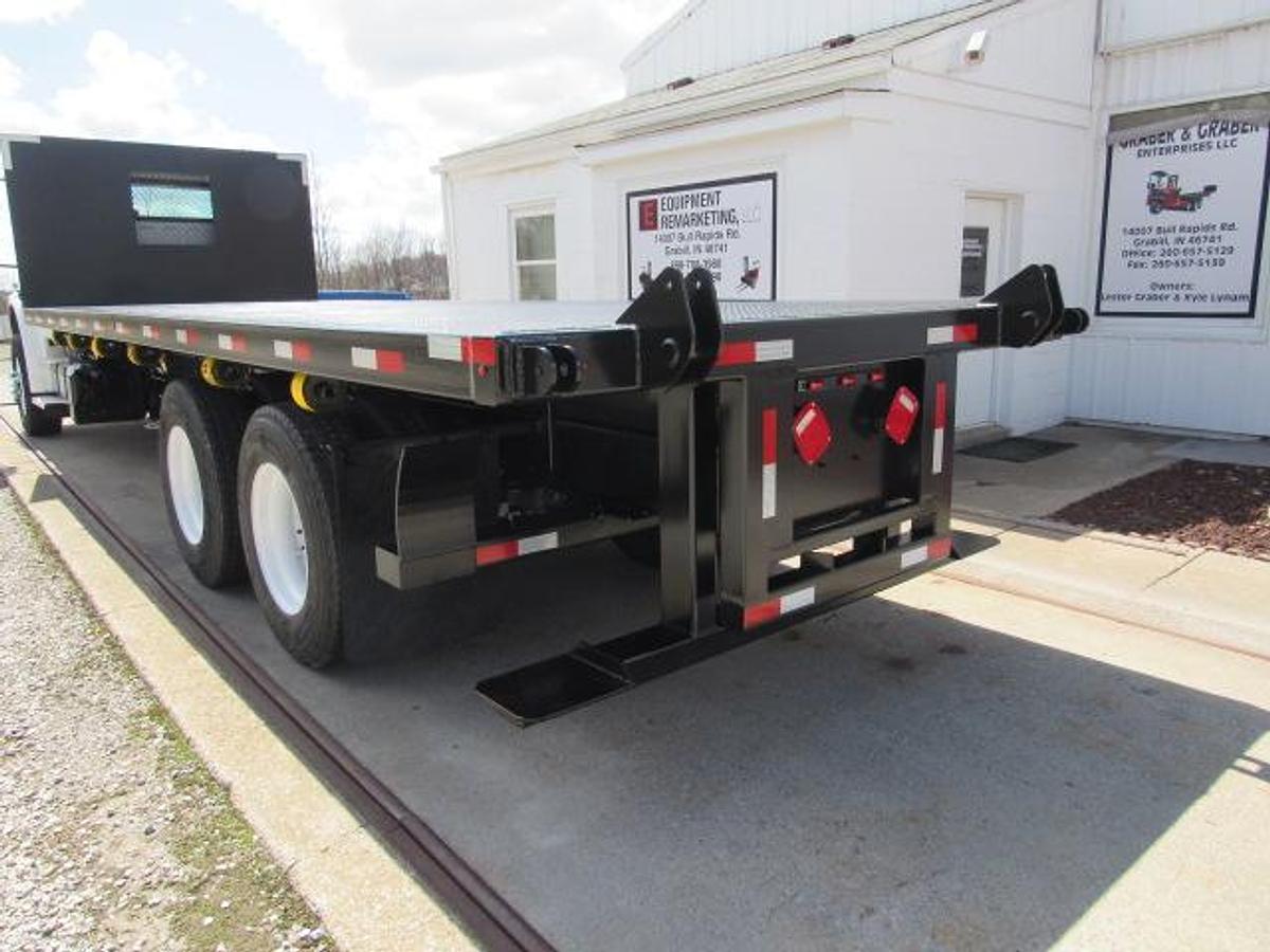 Used 2022 Freightliner M2 106