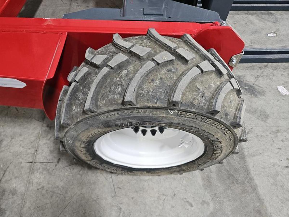 Used 2016 Moffett M8 55.3