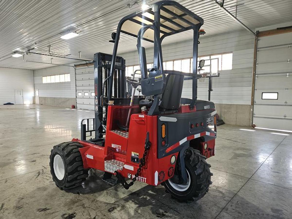 Used 2014 Moffett M55