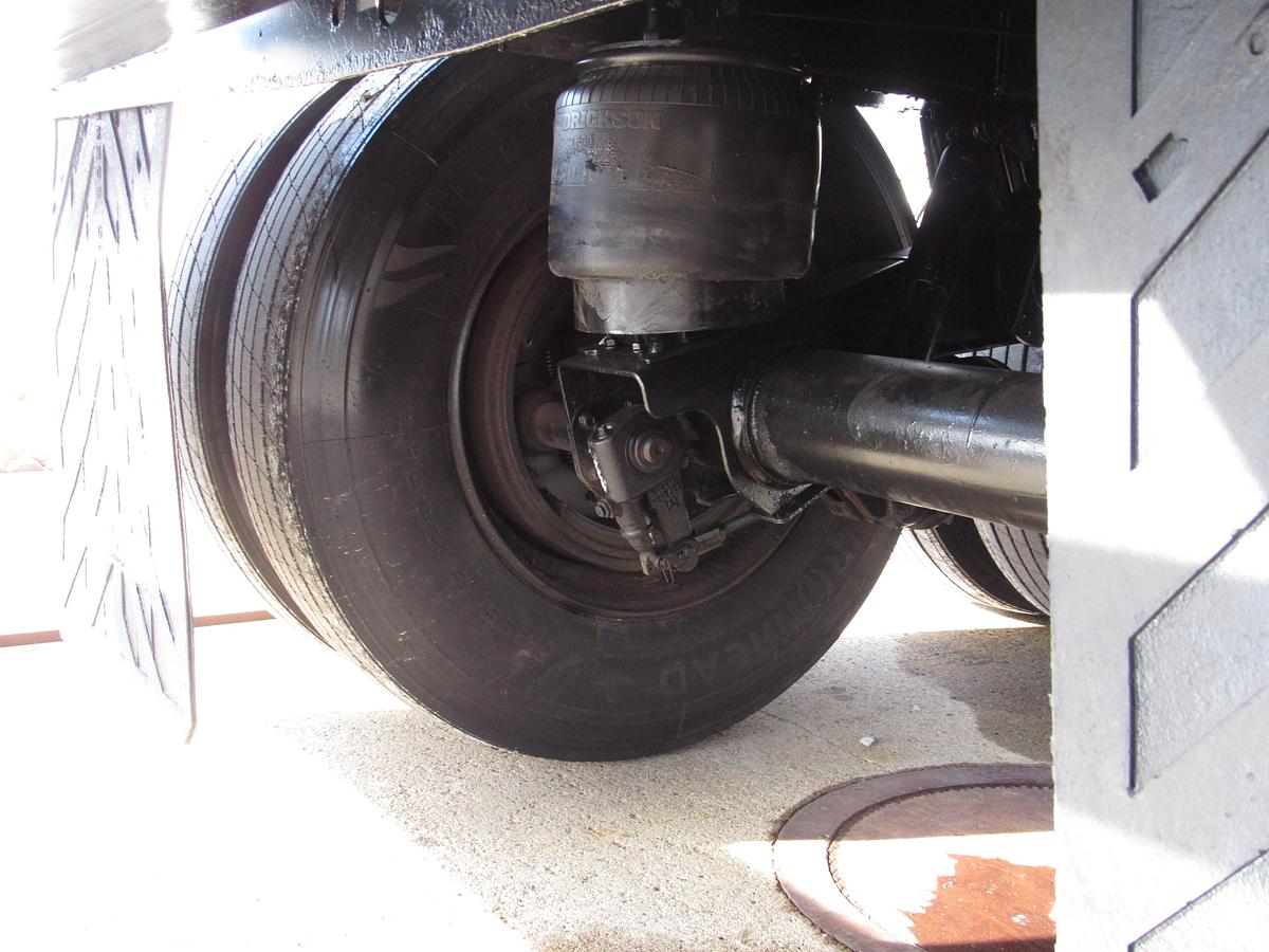 Used 2013 Great Dane Trailers  32' X 96" Flatbed Moffett Trailer