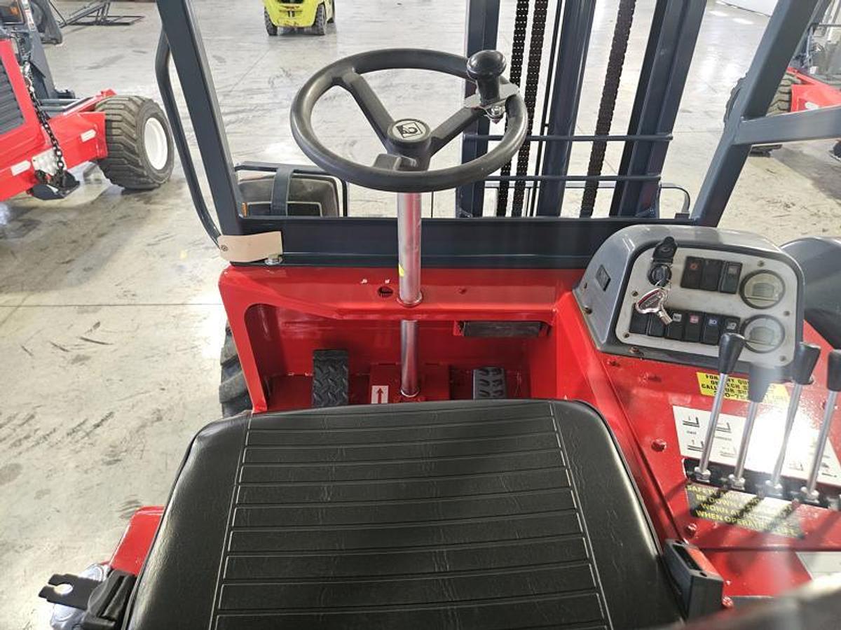 Used 2014 Moffett M55
