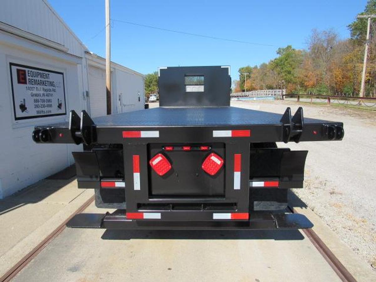 Used 2022 Freightliner M2 106