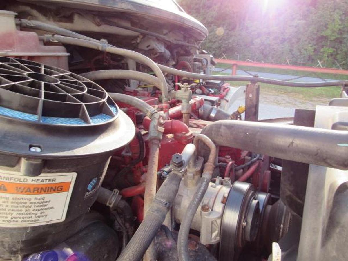 Used 2018 Freightliner M2 106