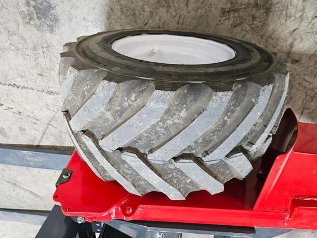 Used 2013 Moffett M70