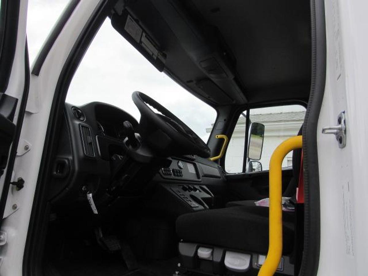 Used 2027 Freightliner M2 106