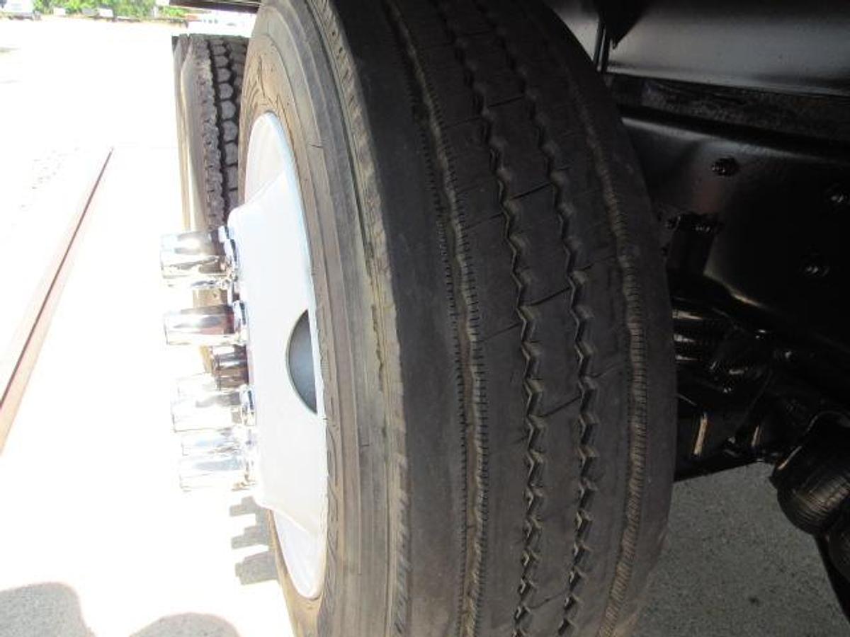 Used 2023 Freightliner M2 106