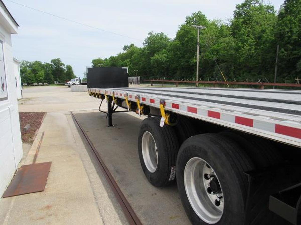 Used 2015 Fontaine 36' 6" X 102" Aluminum Combo Princeton/Moffett Trailer