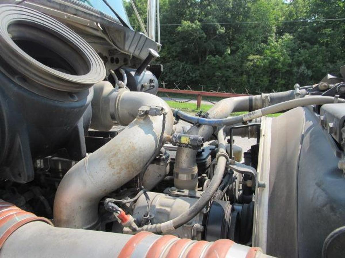 Used 2021 Kenworth T370 Flatbed Truck