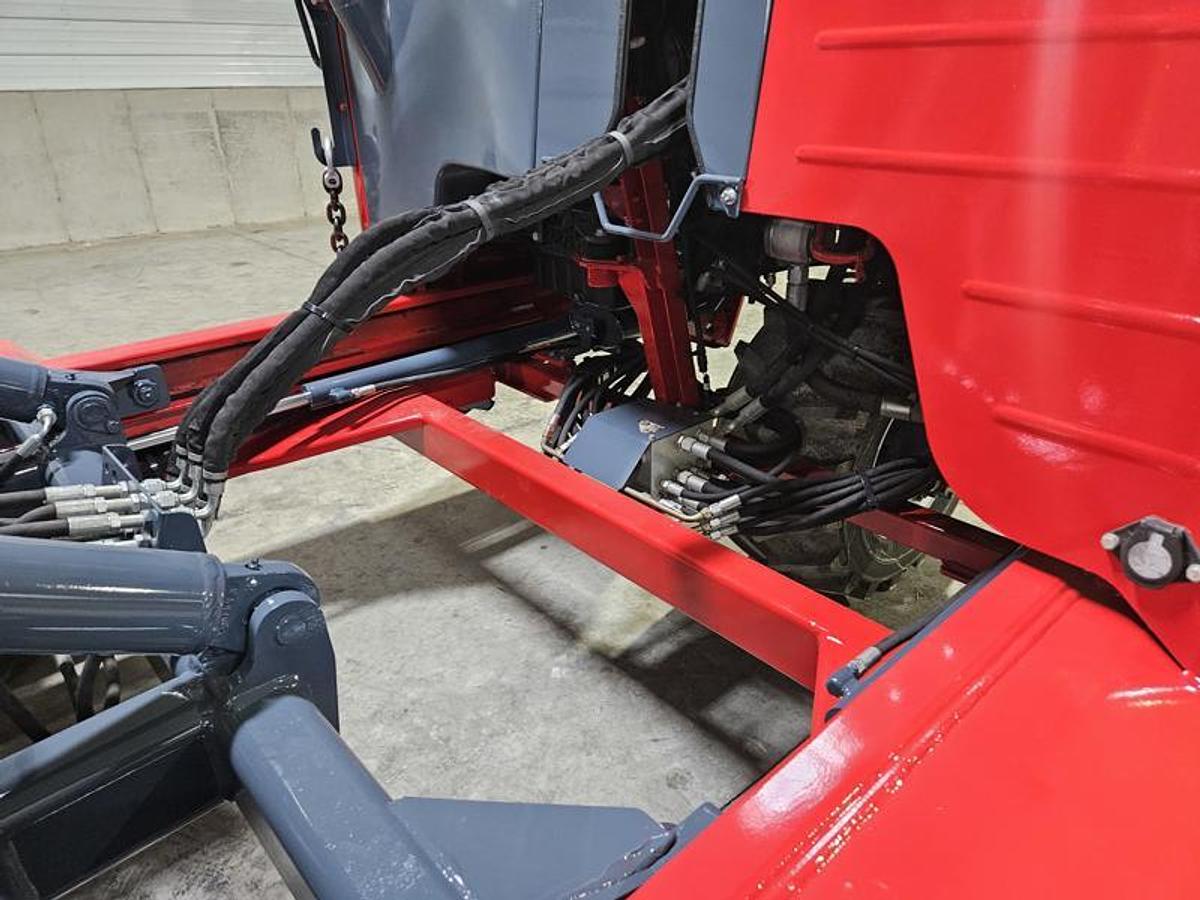 Used 2018 Moffett M8 70.3