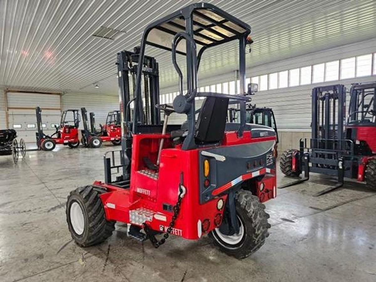 Used 2015 Moffett M8 55.3