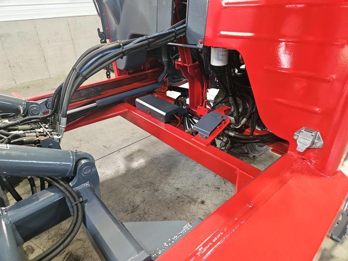 Used 2010 Moffett M55P with Extended Reach