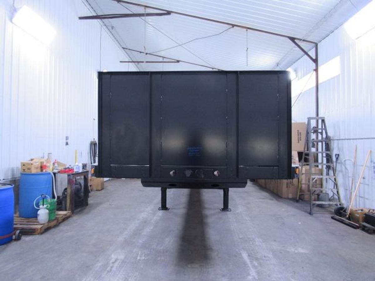 Used 2018 Fontaine 48' X 102" Princeton/Moffett Trailer