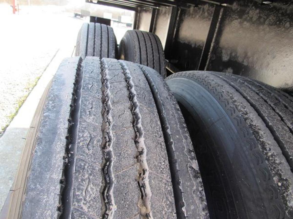 Used 2013 Utility 45' X 102 Princeton/Moffett Trailer