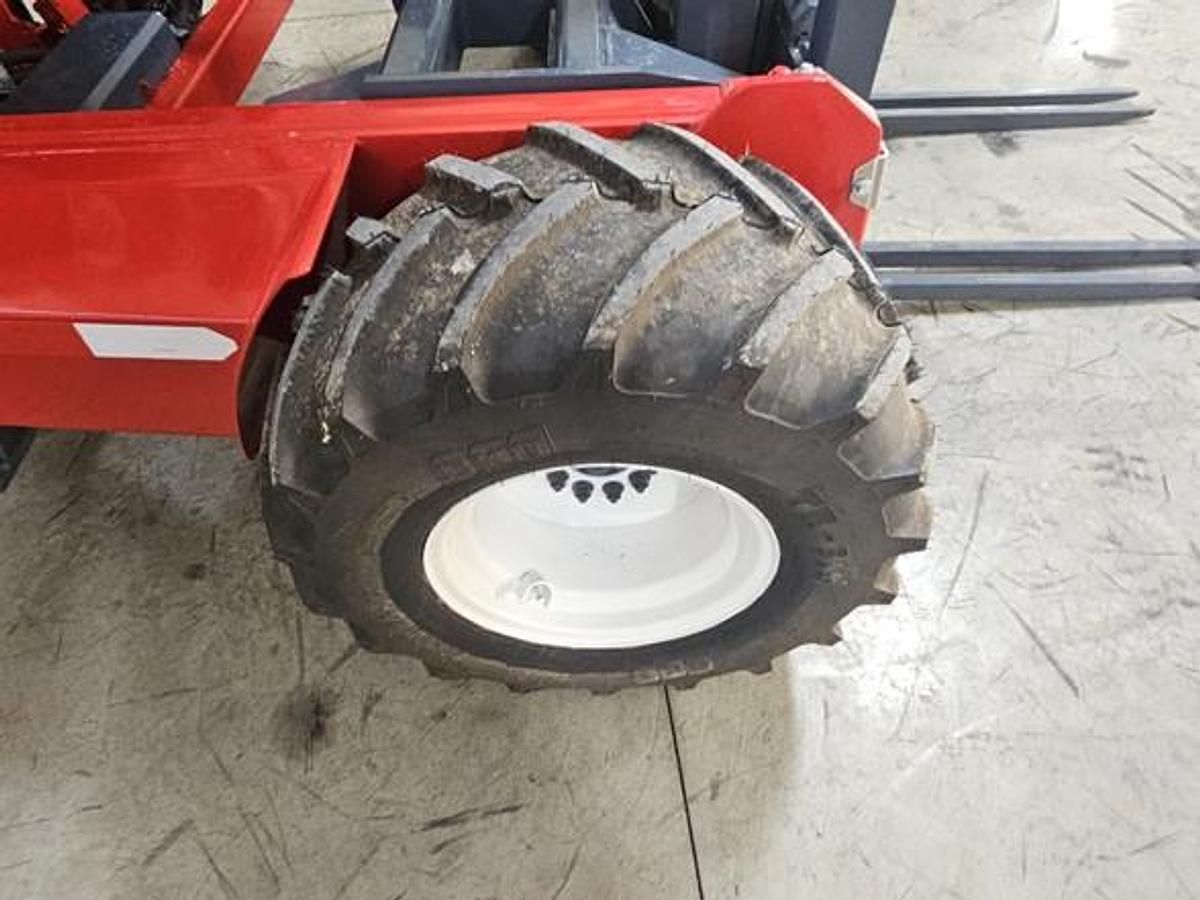 Used 2015 Moffett M8 55.3