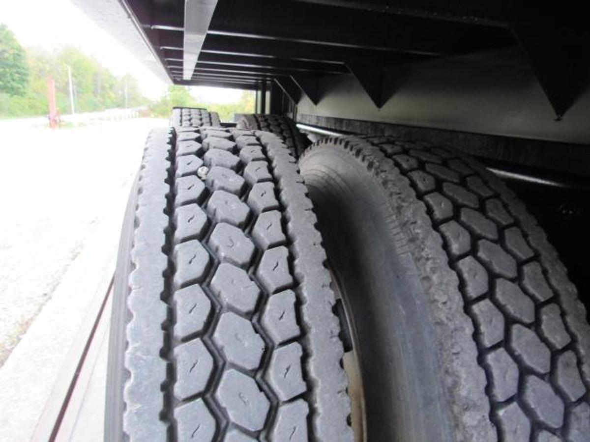 Used 2022 Freightliner M2 106