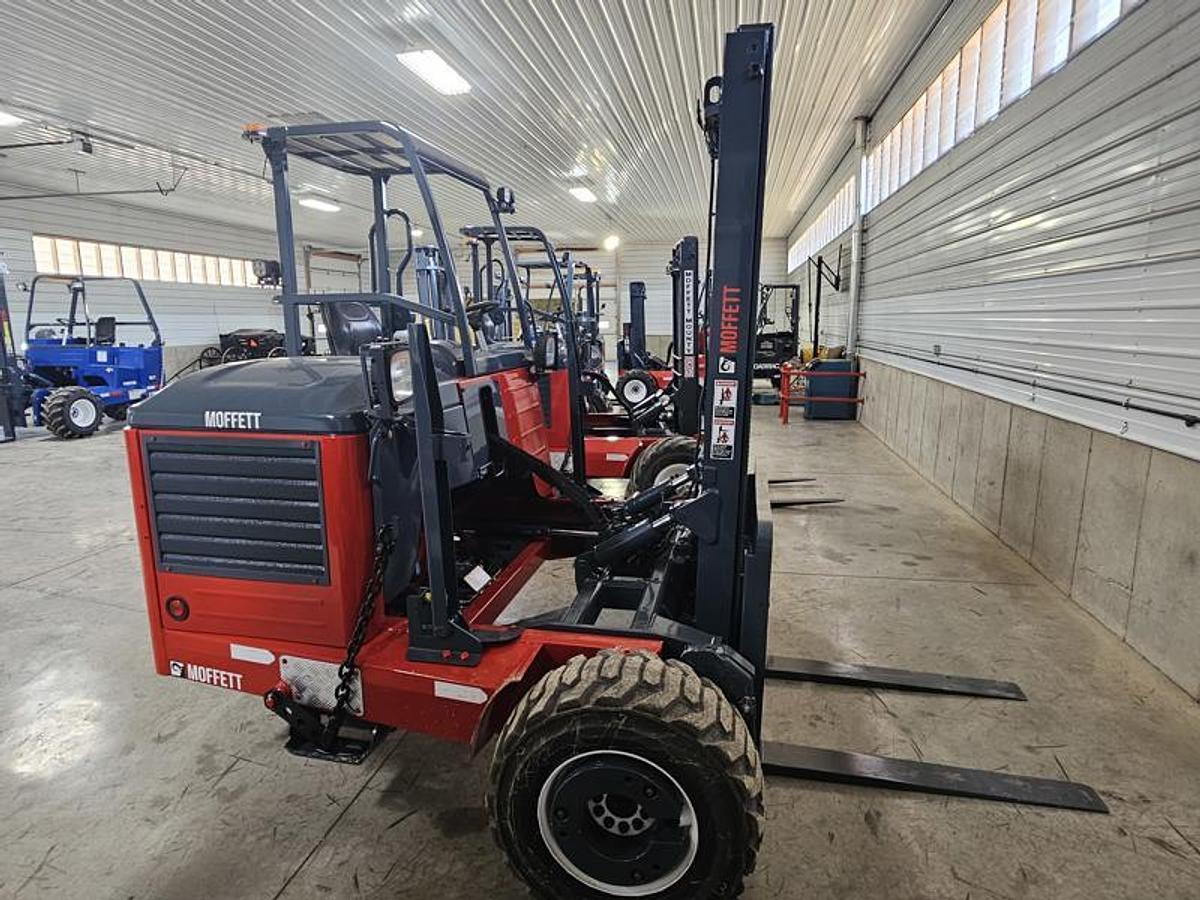 Used 2019 Moffett M8 55.4 4 Way