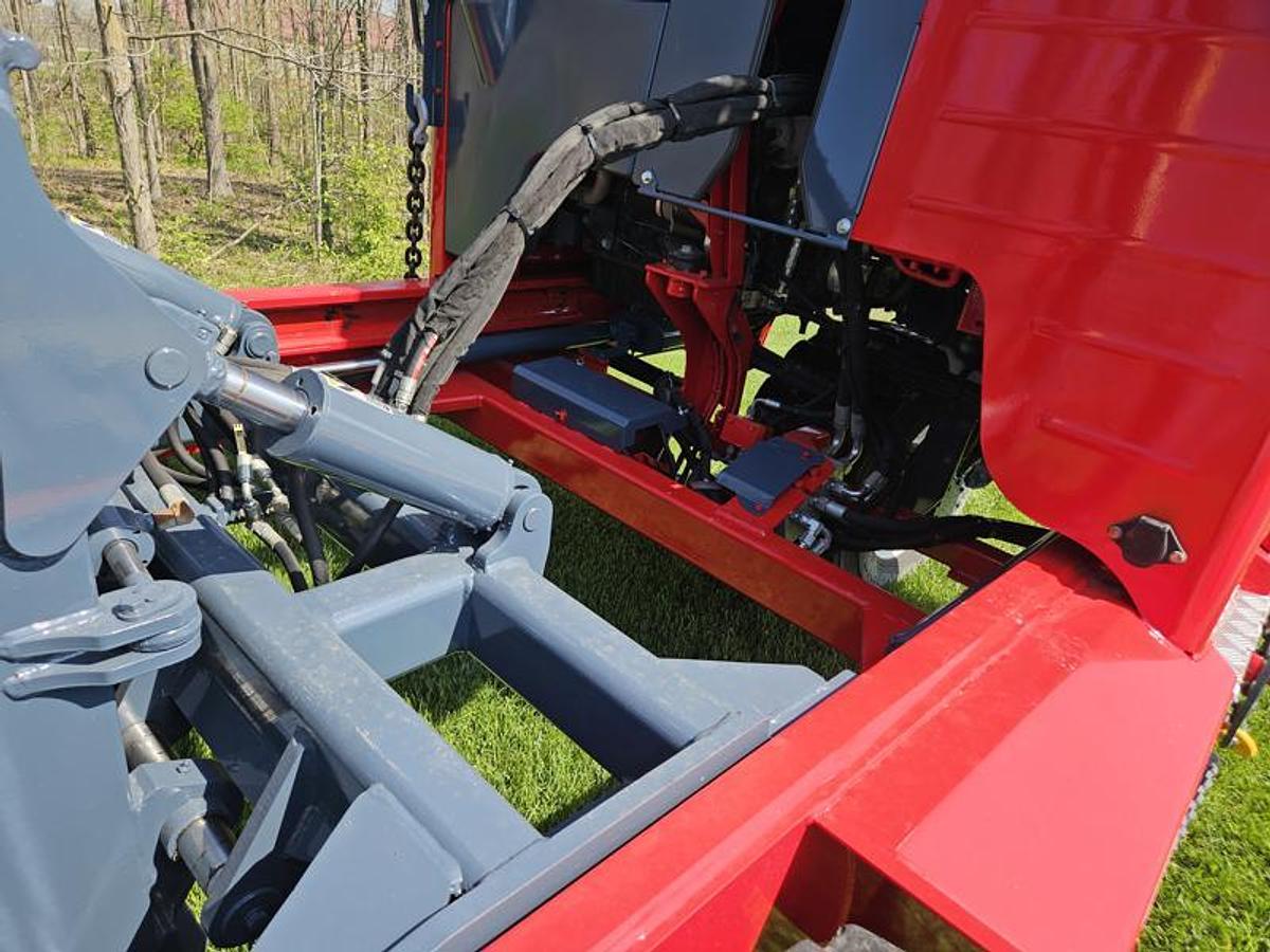 Used 2014 Moffett M70