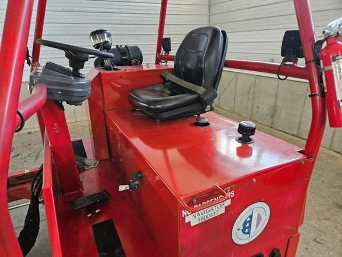 Used 2017 Navigator RT-5500 Truck Mounted Forklift