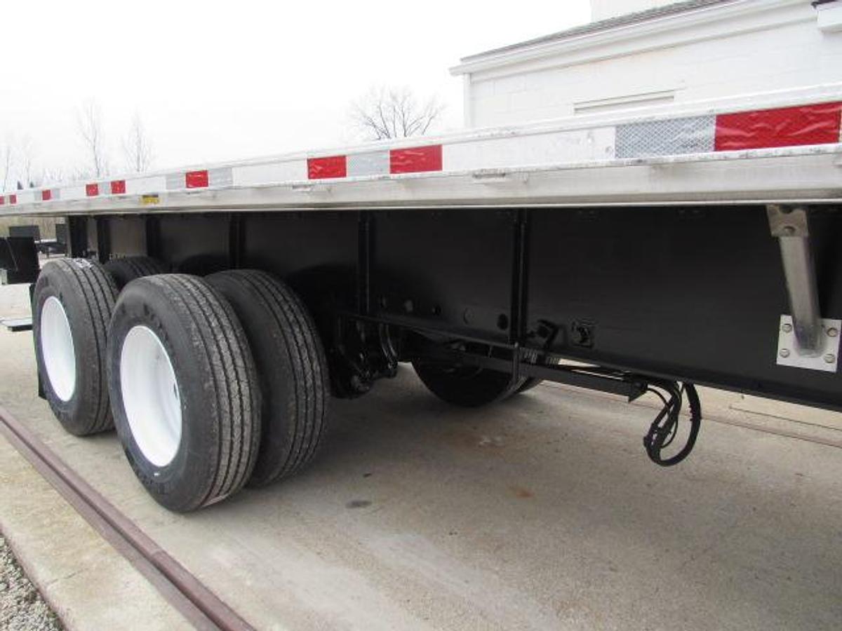 Used 2014 Great Dane Trailers 48' X 102" Aluminum Combo Flatbed Moffett Trailer