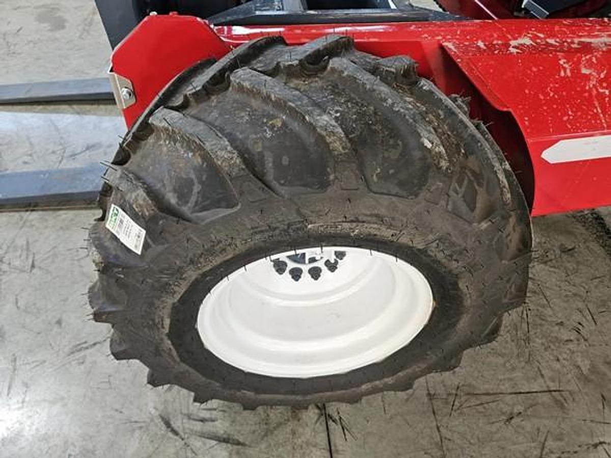 Used 2015 Moffett M8 55.3