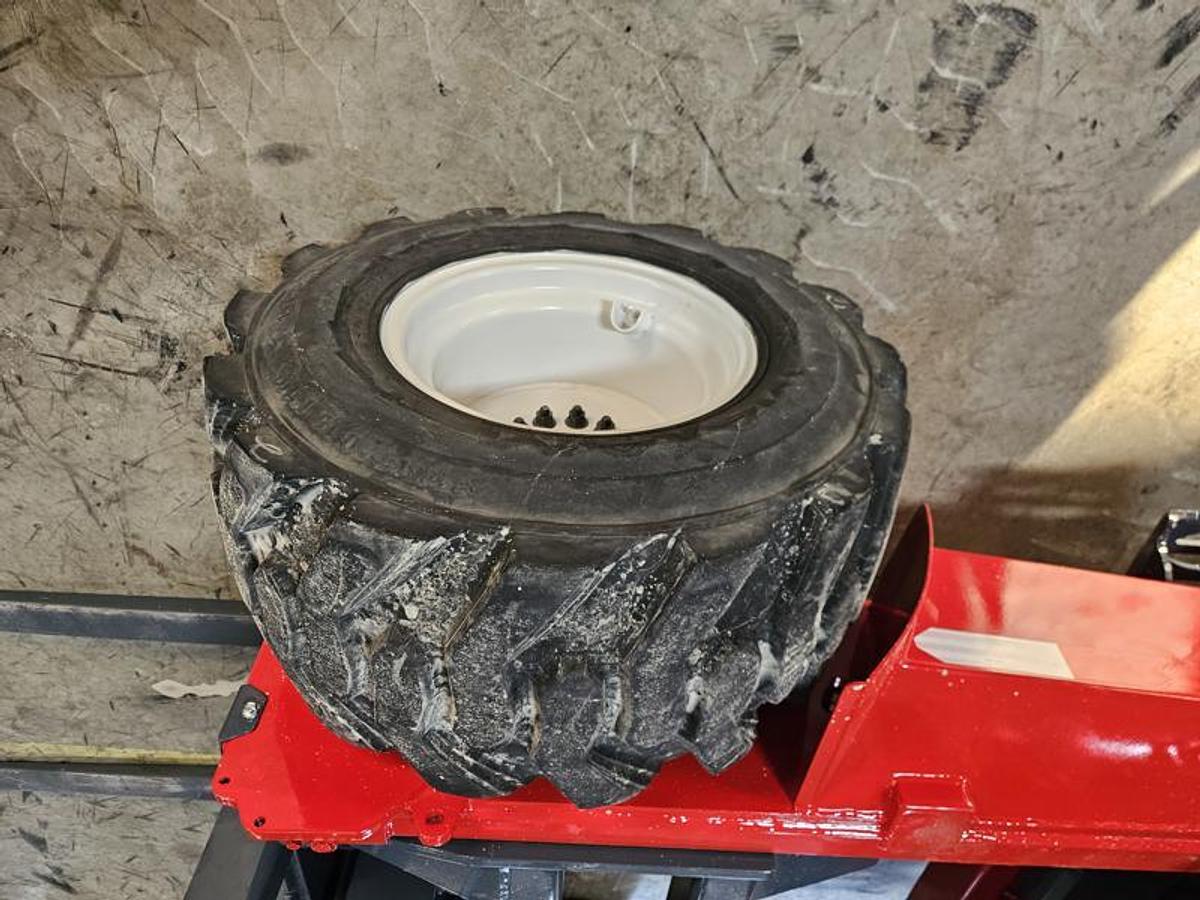 Used 2008  Moffett M 55