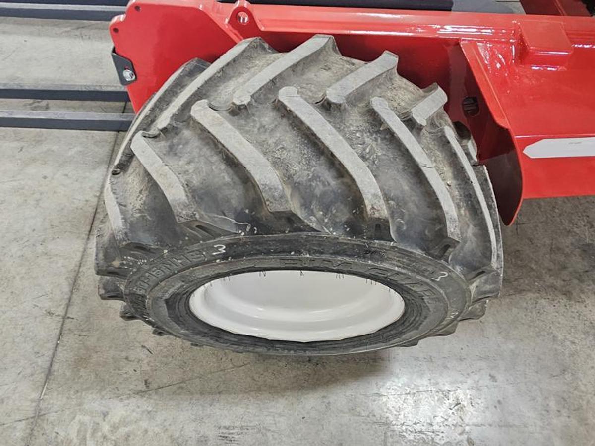 Used 2014 Moffett M55