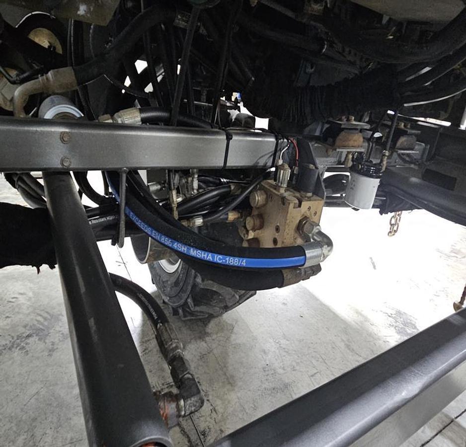 Used 2015 Navigator RT-5500 Truck Mounted Forklift