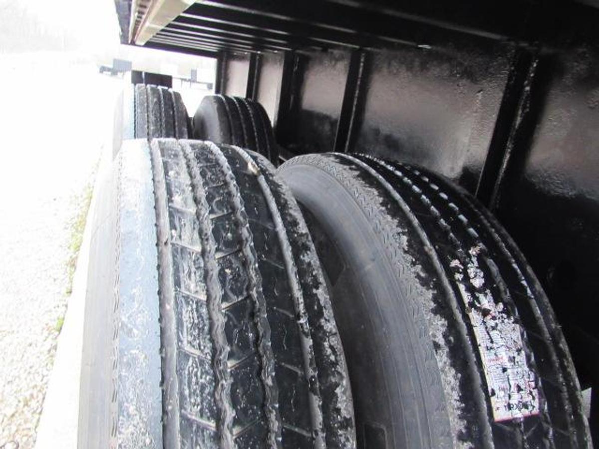 Used 2013 Utility 45' X 102 Princeton/Moffett Trailer