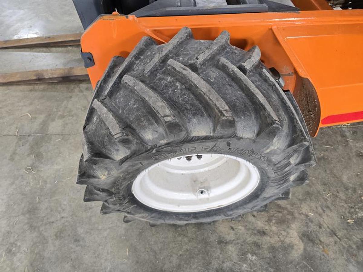 Used 2016 Moffett M8 55.3