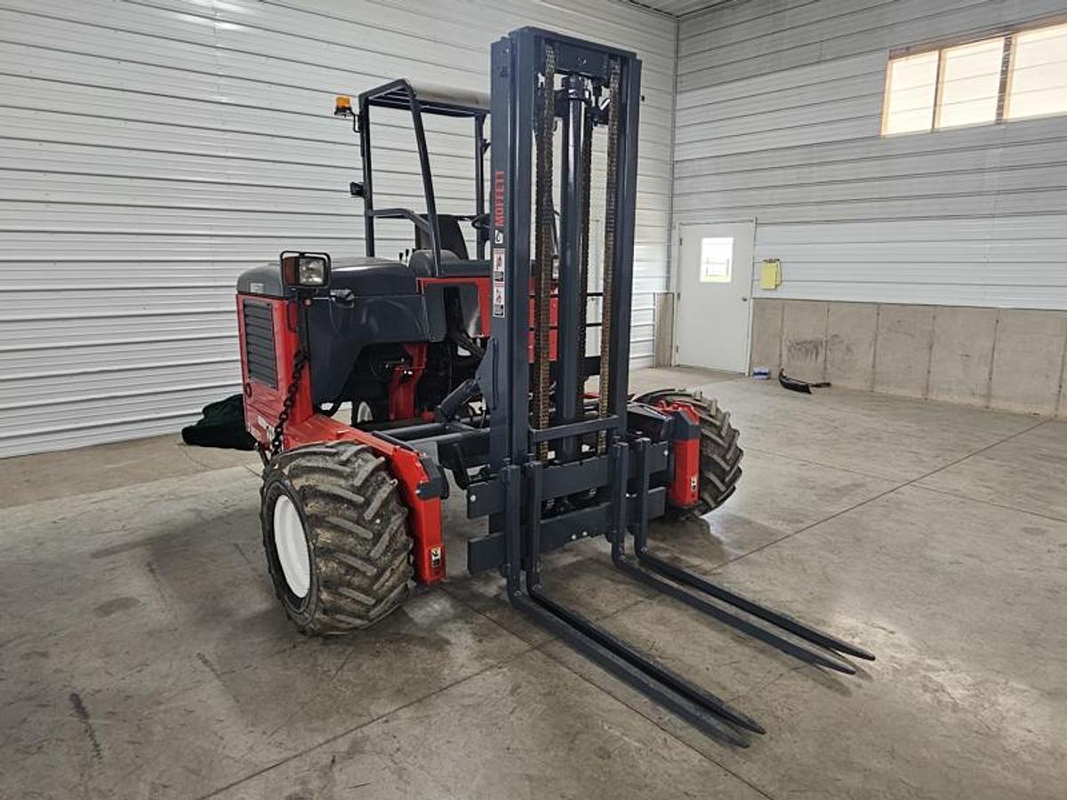 Used 2014 Moffett M55