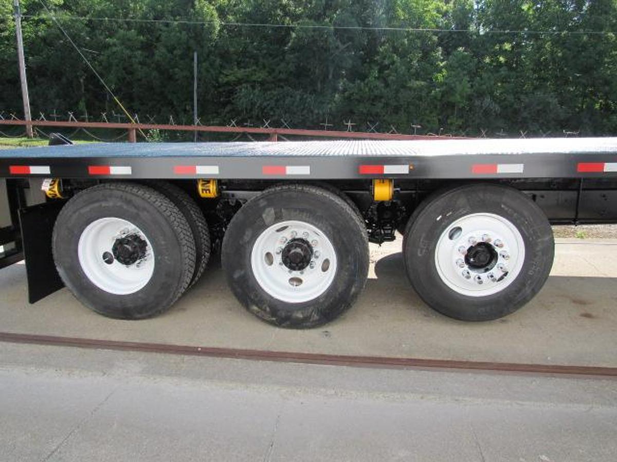 Used 2021 Kenworth T370 Flatbed Truck