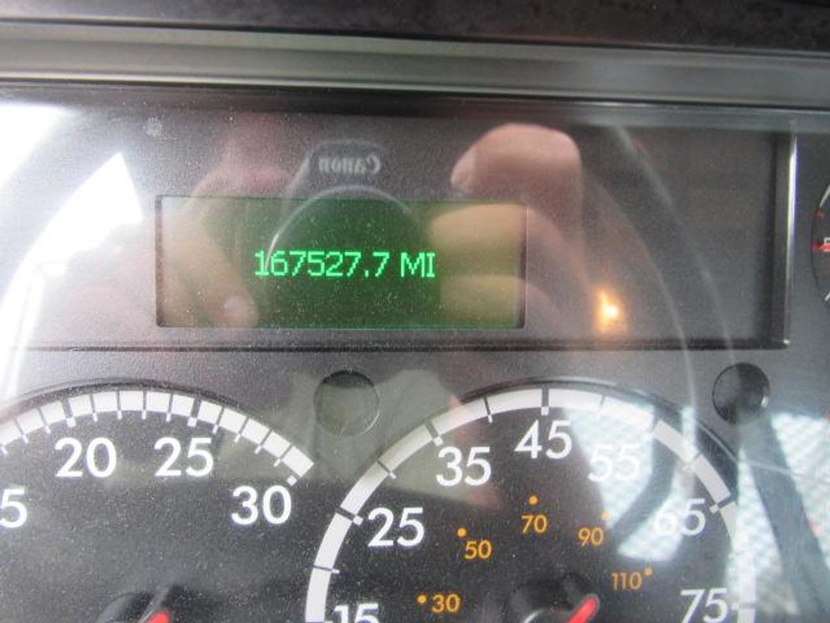 Used 2021 Freightliner M2 106