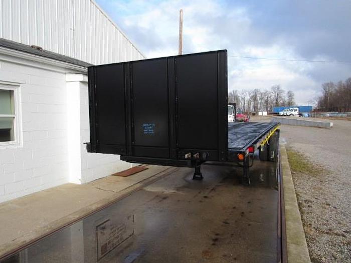 Used 2013 Utility 32' X 96" Princeton/Moffett Trailer