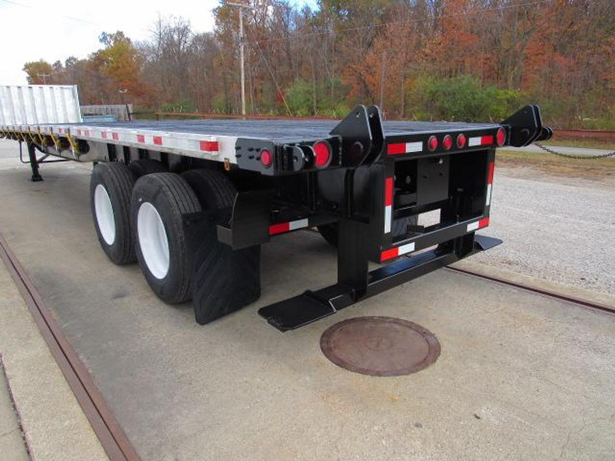 Used 2011 Utility 48' X 102 Alum Combo Princeton/Moffett Trailer